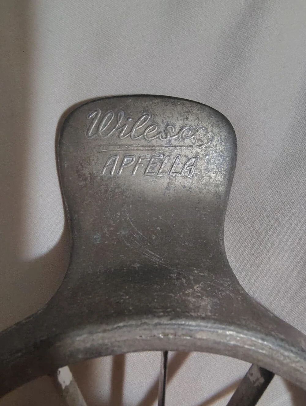 Wilcox Appetita Cast Metal Apple Slicer/Corer - Silver